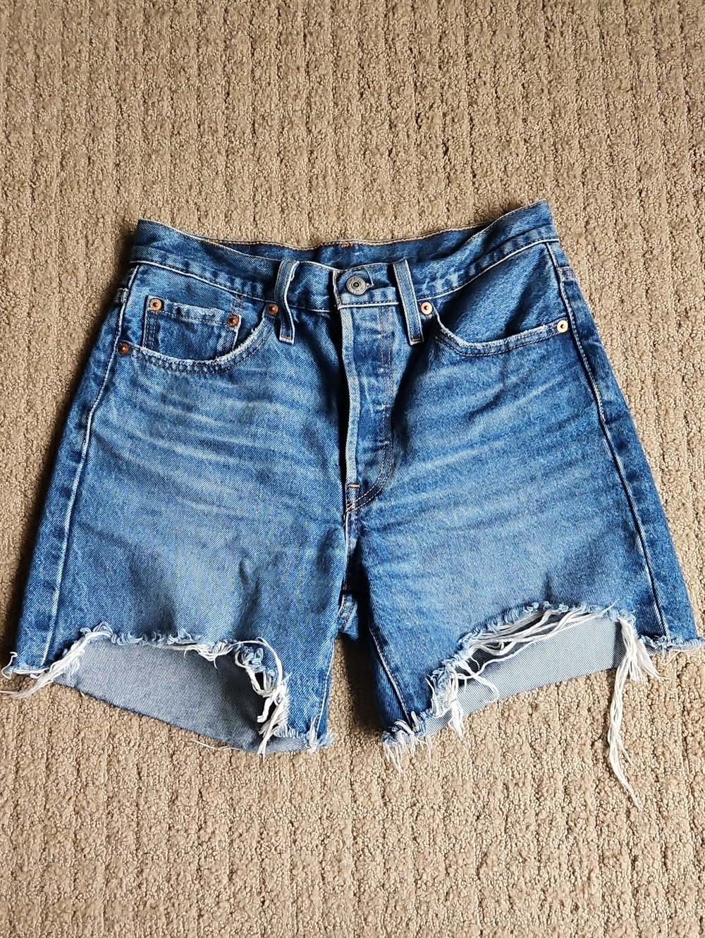 501 Mid thigh Shorts